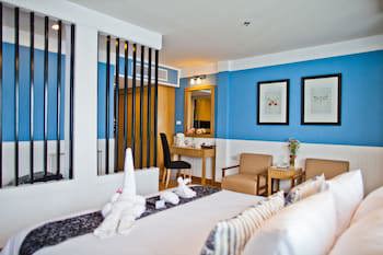 Paradise Hotel