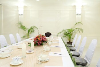 Paradise Hotel