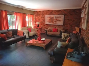 24 Onvrey Guest House