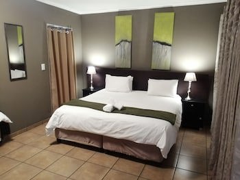 24 Onvrey Guest House