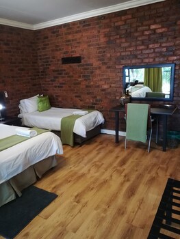 24 Onvrey Guest House