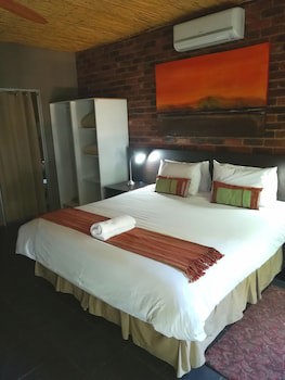 24 Onvrey Guest House