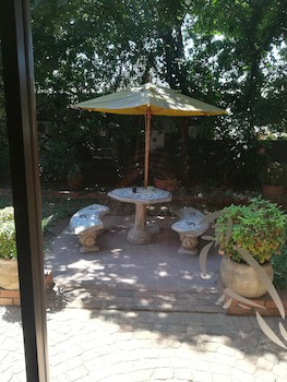 24 Onvrey Guest House