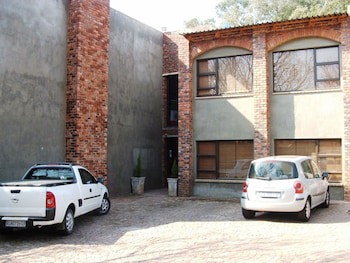 24 Onvrey Guest House