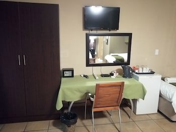 24 Onvrey Guest House