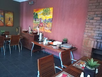 24 Onvrey Guest House