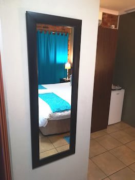 24 Onvrey Guest House