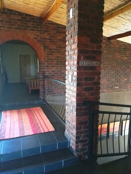 24 Onvrey Guest House