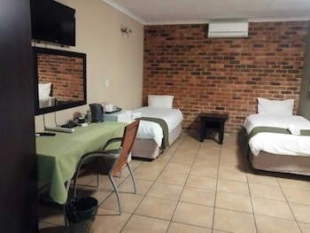 24 Onvrey Guest House