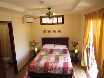 Puerta Sol Inn