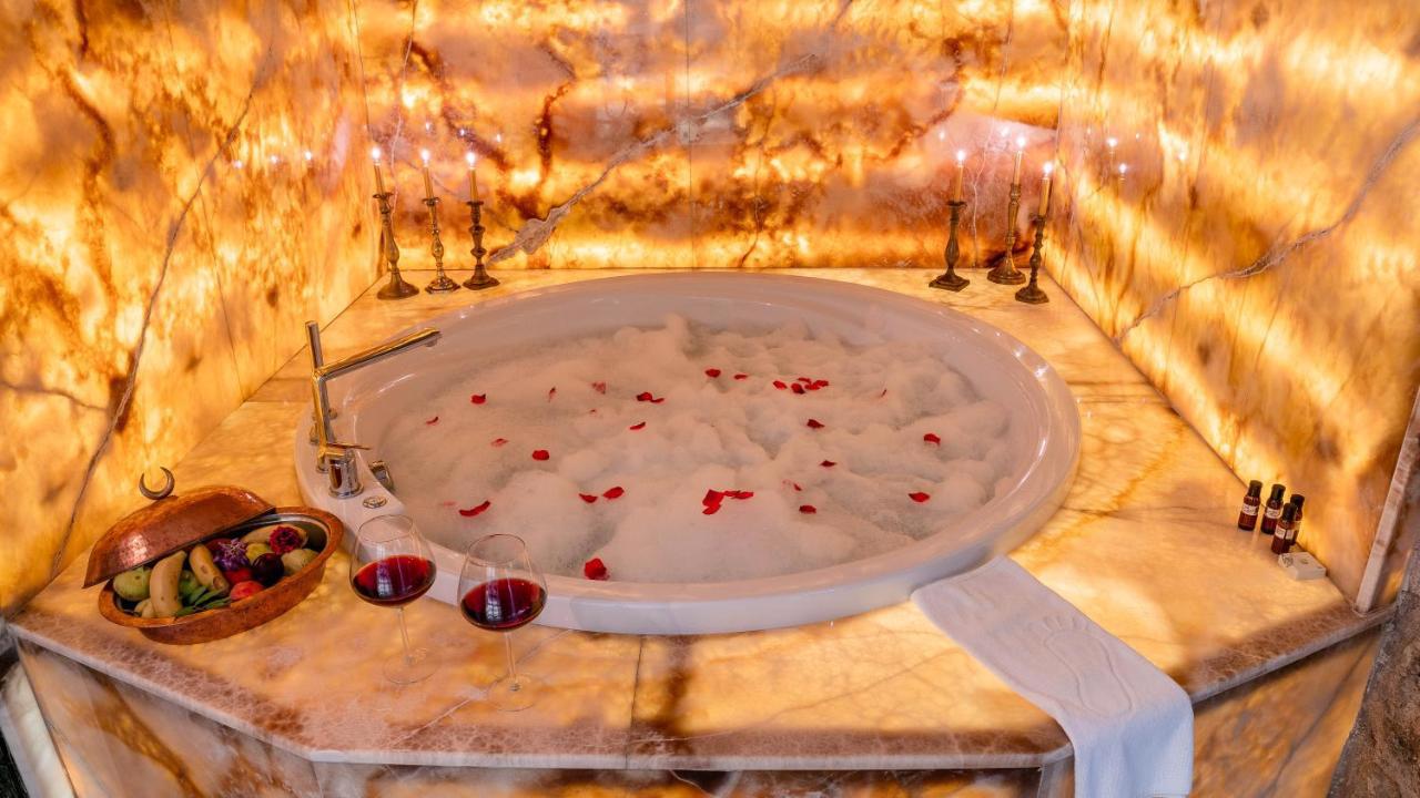 Elika Cave Suites Hotel & Spa