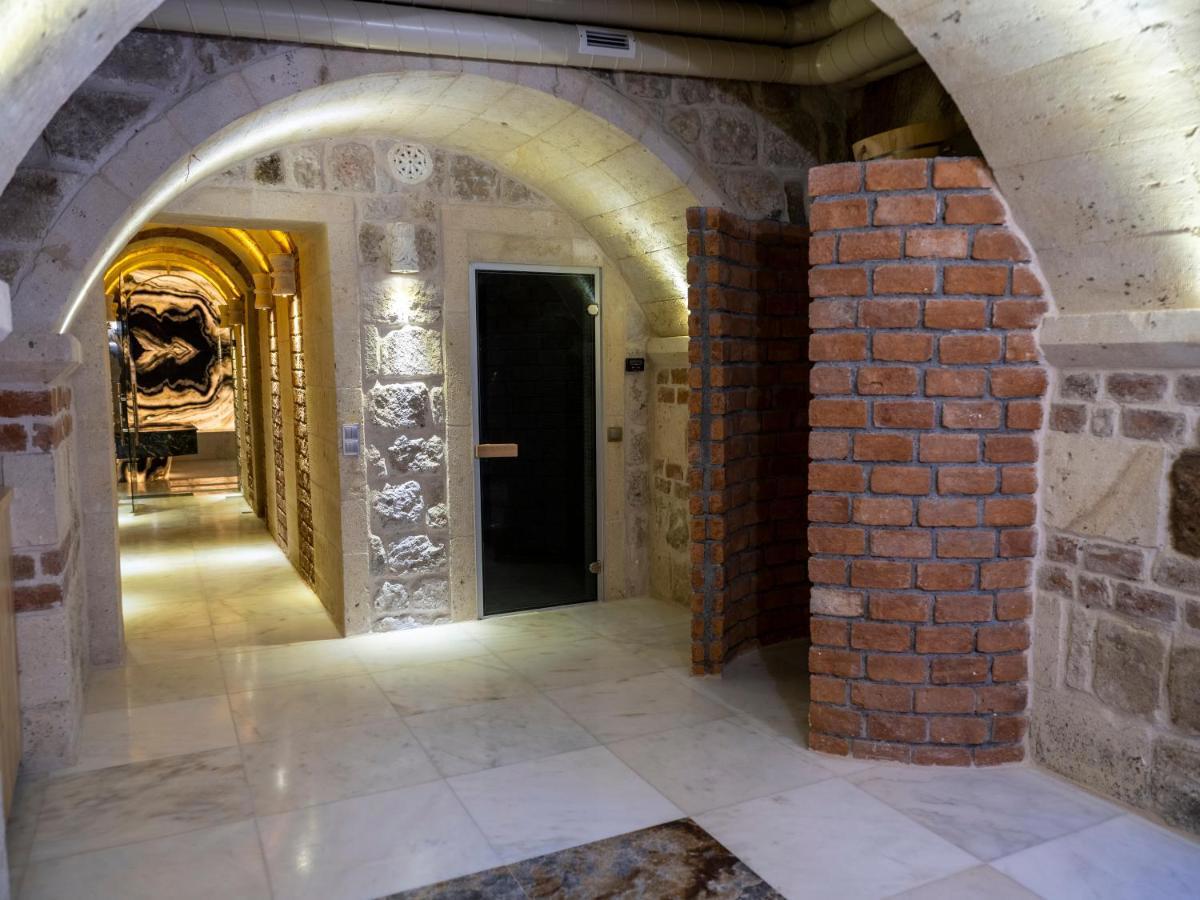 Elika Cave Suites Hotel & Spa