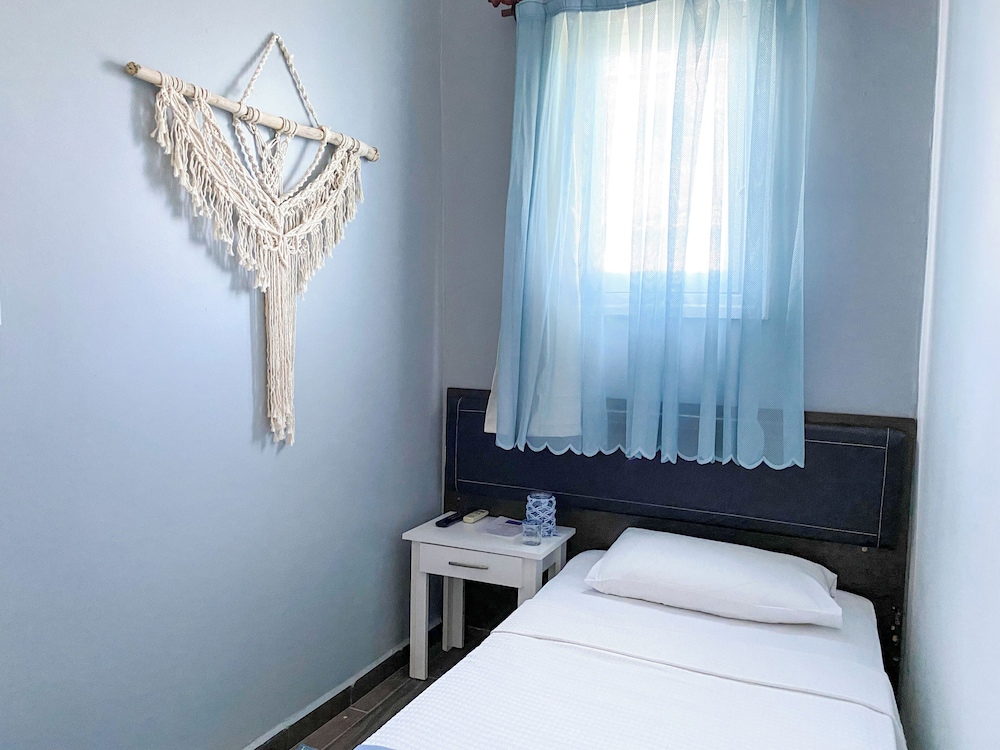 Lacivert Hotel galeri fotoğrafı
