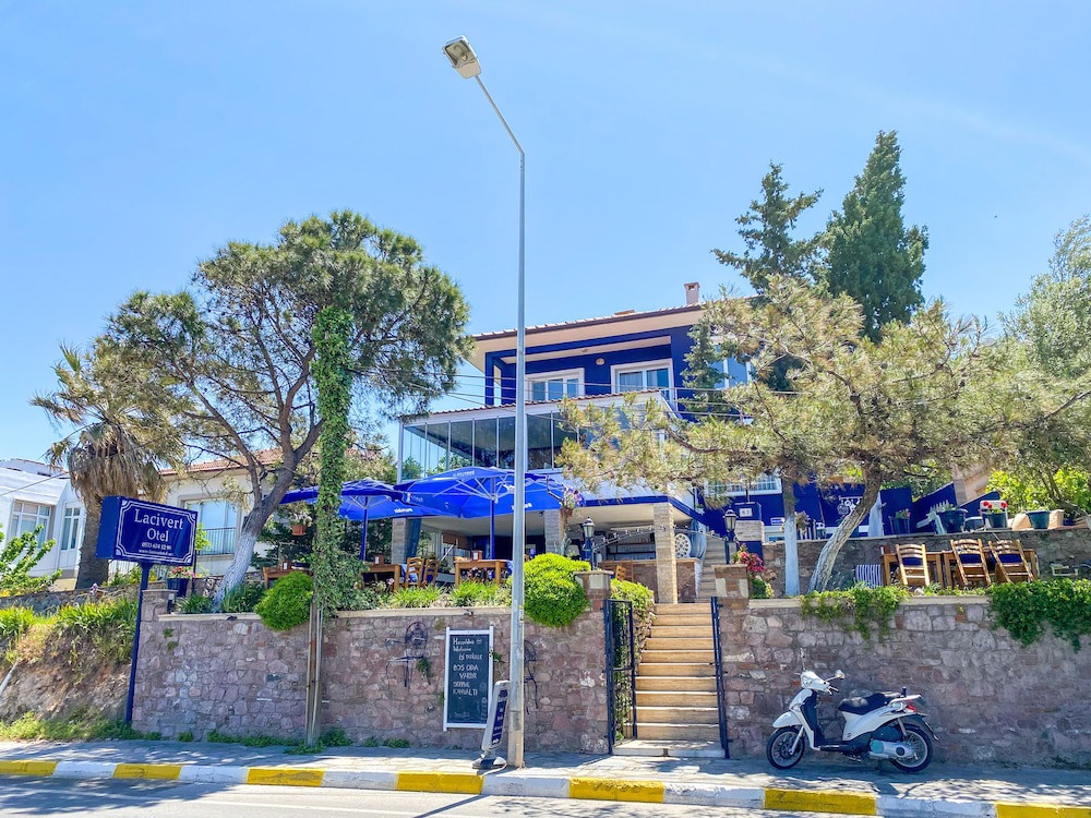 Lacivert Hotel galeri fotoğrafı