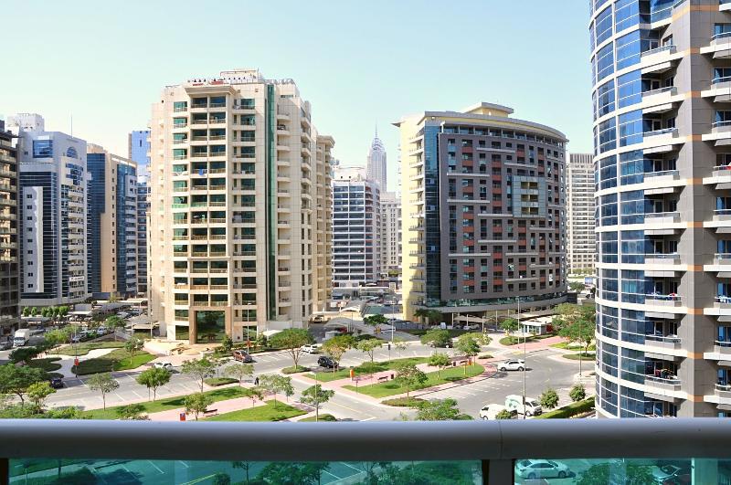 Care Holiday Homes Apartments Al Barsha Heights fotoğrafı