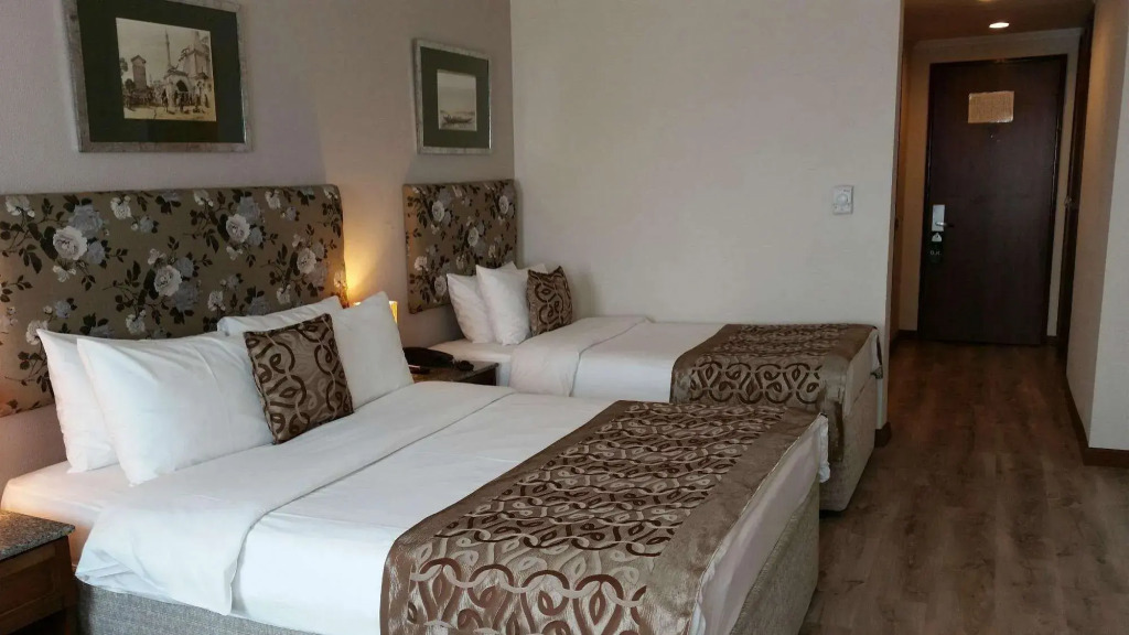 Adela Hotel galeri fotoğrafı