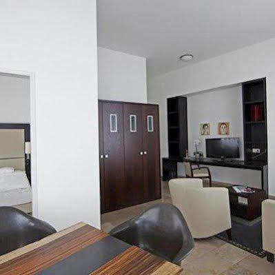 BURNS Art Hotel galeri fotoğrafı