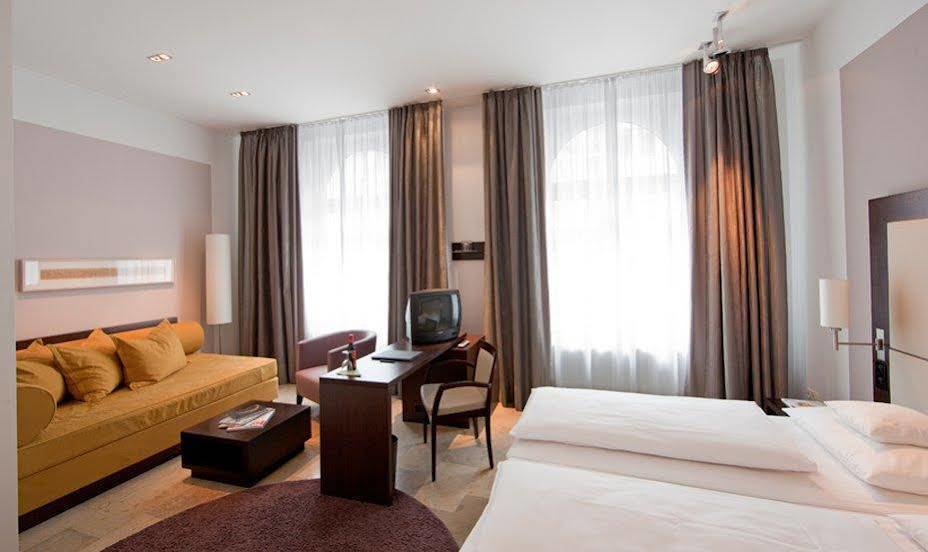 BURNS Art Hotel galeri fotoğrafı