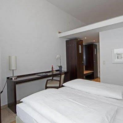 BURNS Art Hotel galeri fotoğrafı