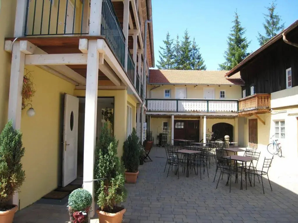 Landhaus Hotel Wolfratshausen fotoğrafı