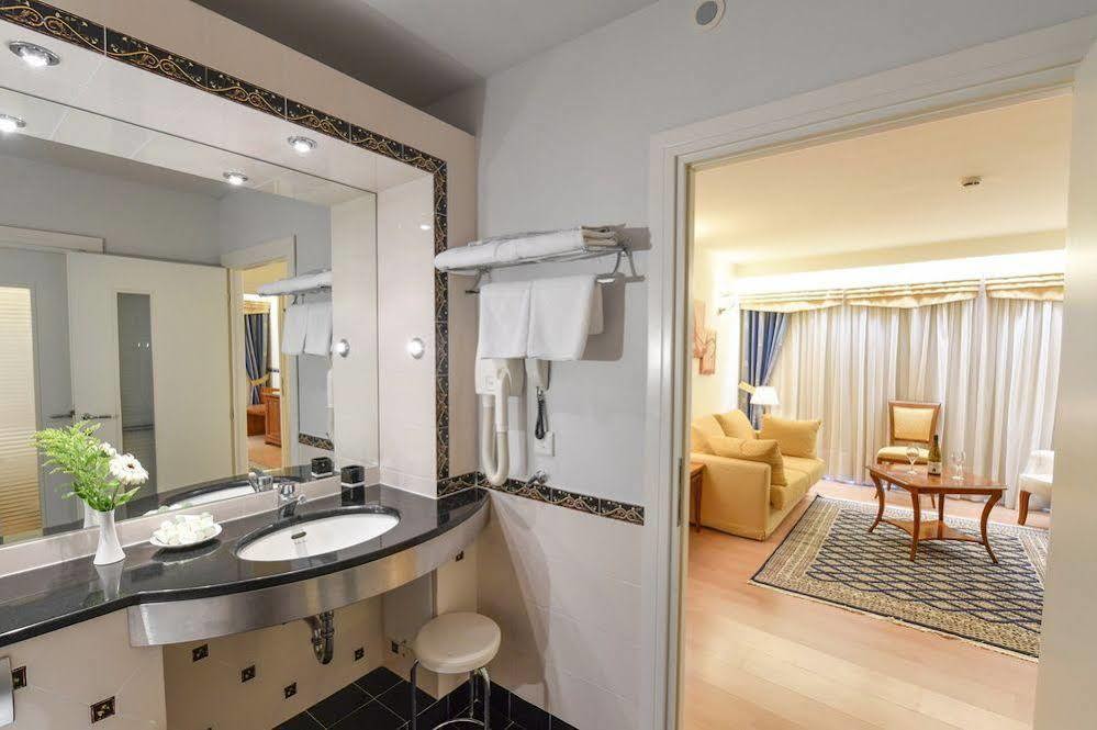 Poseidon Palace galeri fotoğrafı
