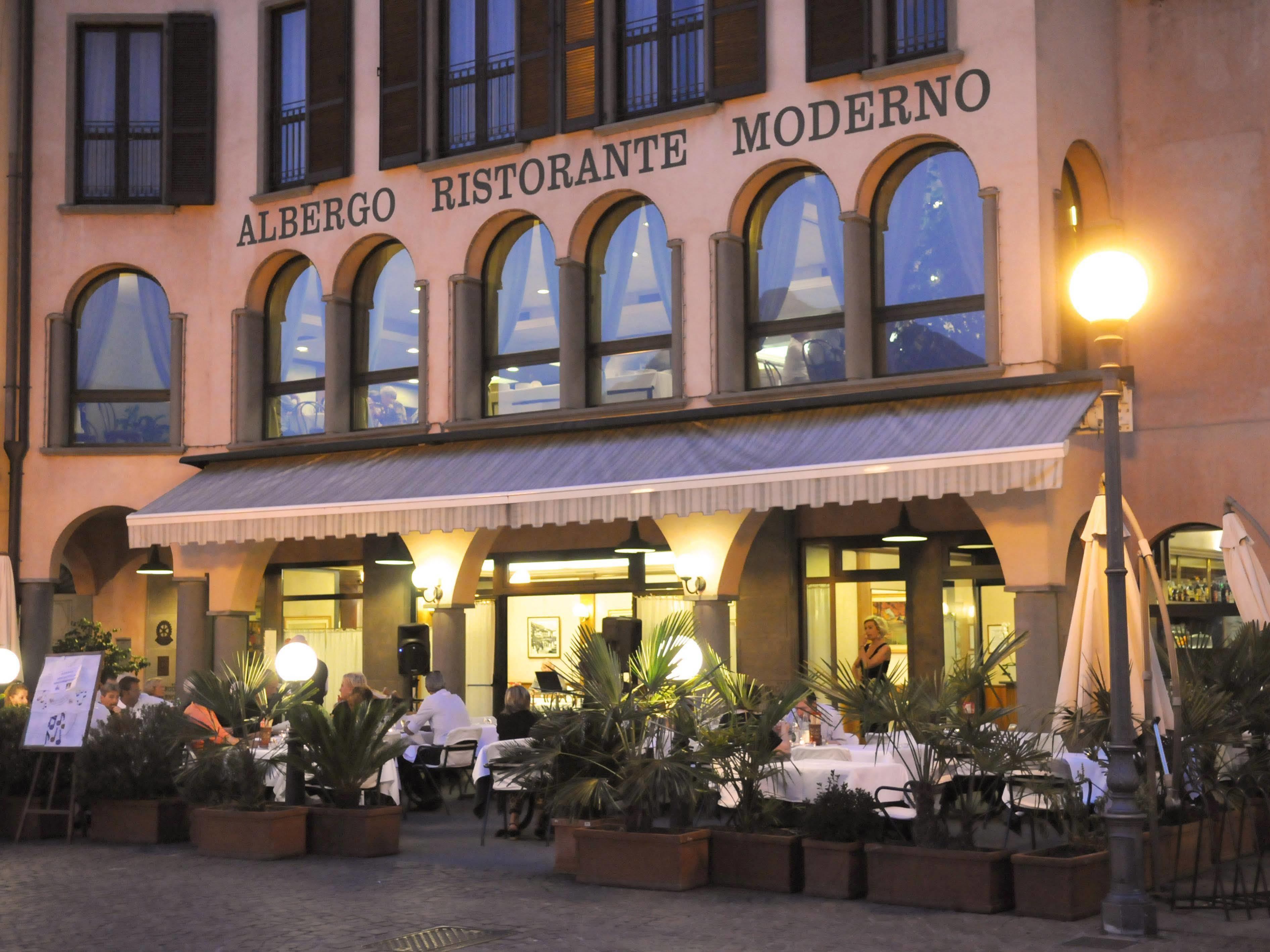 Moderno galeri fotoğrafı