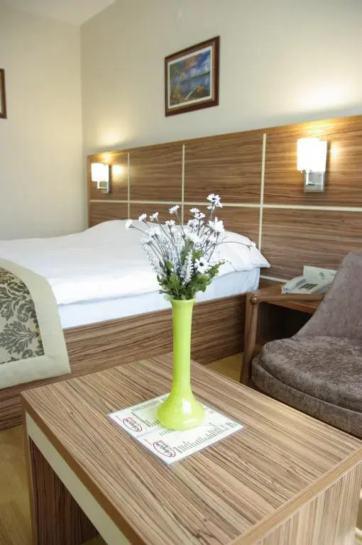 Petek Hotel galeri fotoğrafı