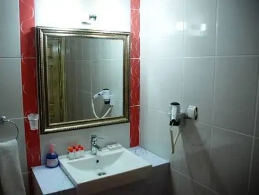 Calamie galeri fotoğrafı