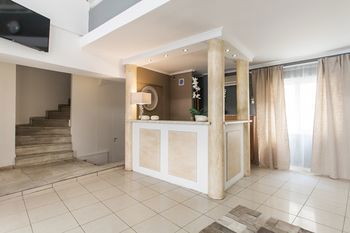 Malliott Eva Hotel galeri fotoğrafı