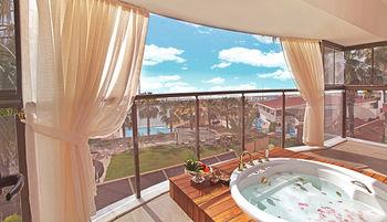 Jetted Tub