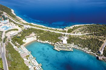 Hilton Bodrum Turkbuku Resort & Spa