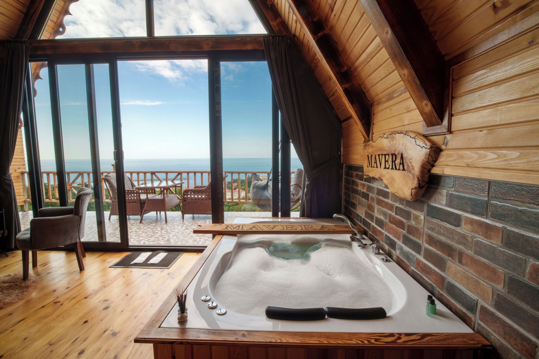 Mavera Suit Bungalov