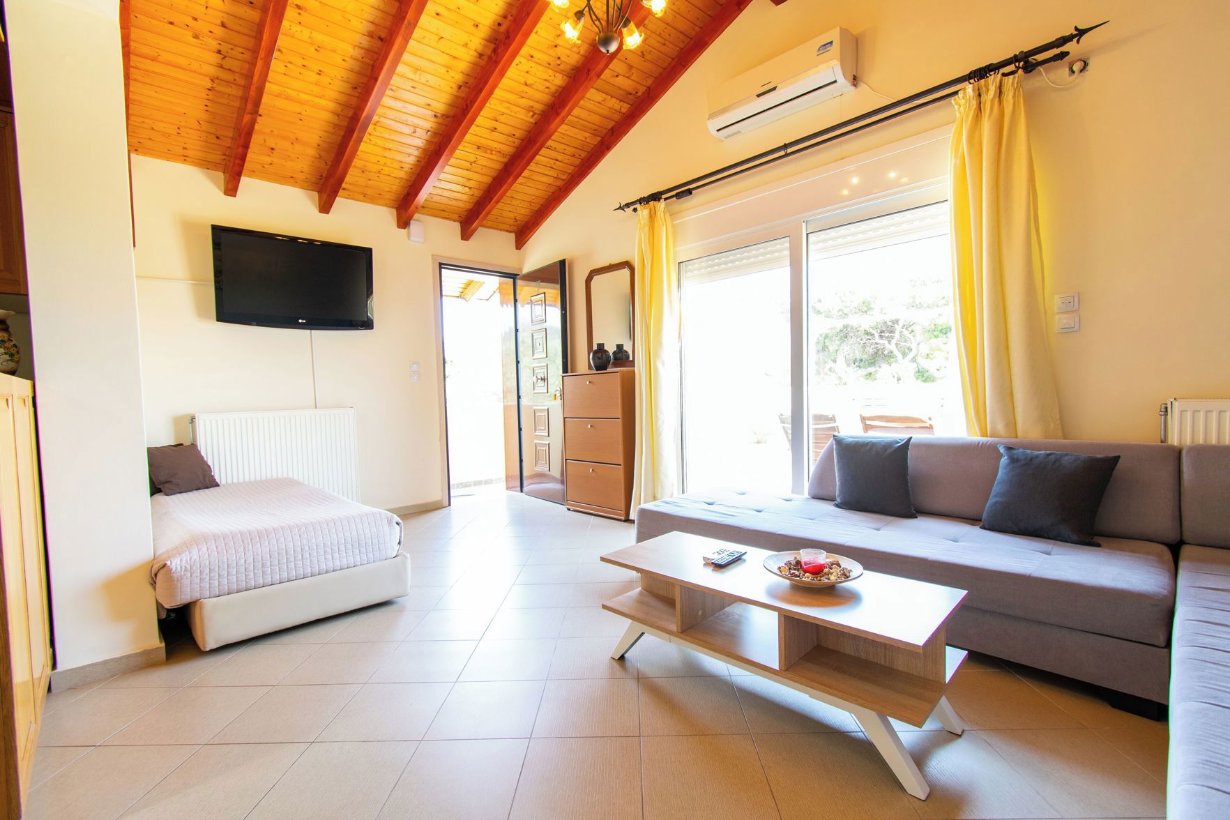 ATH Airport Suites Free Shuttle galeri fotoğrafı
