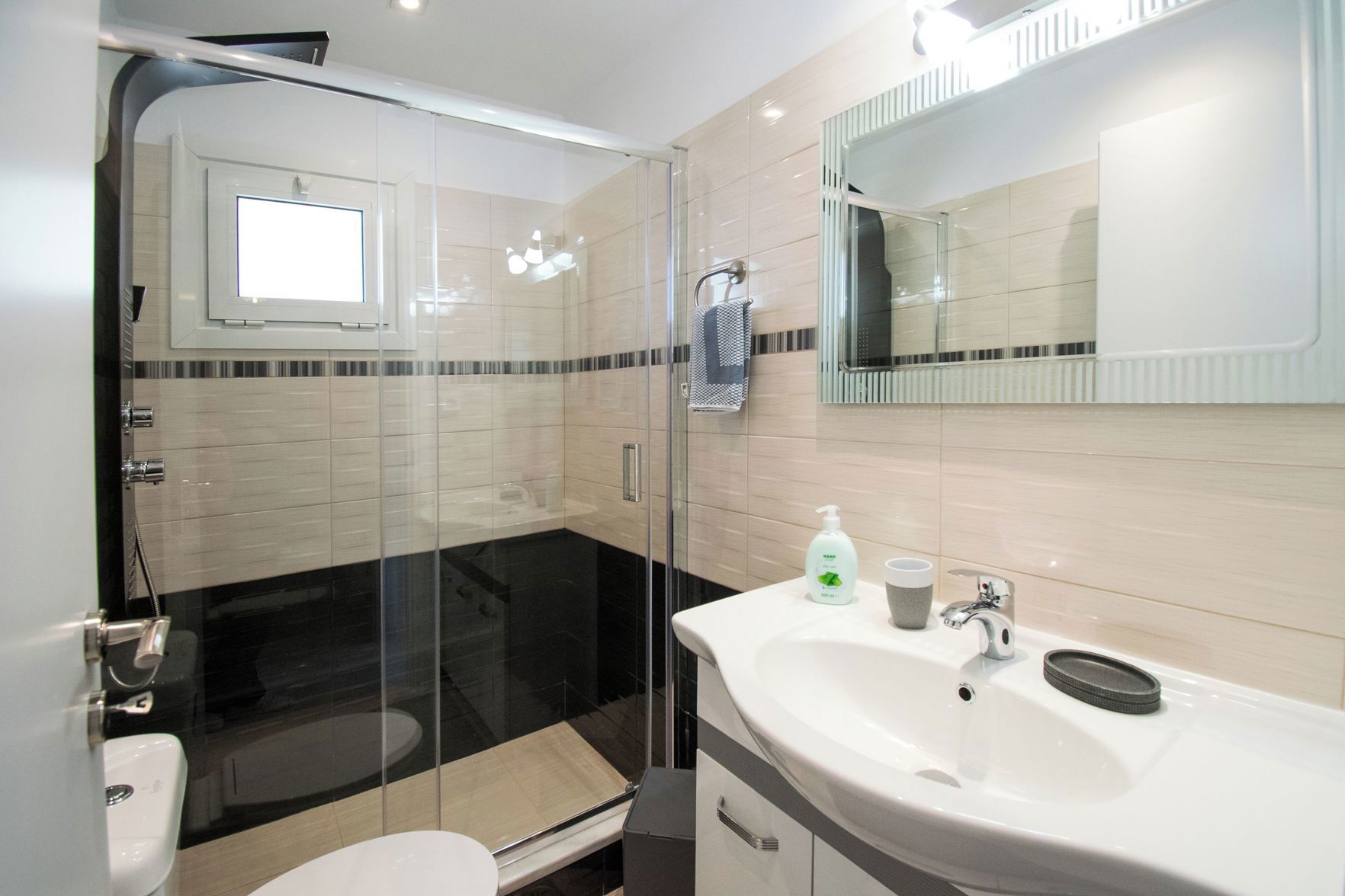 ATH Airport Suites Free Shuttle galeri fotoğrafı