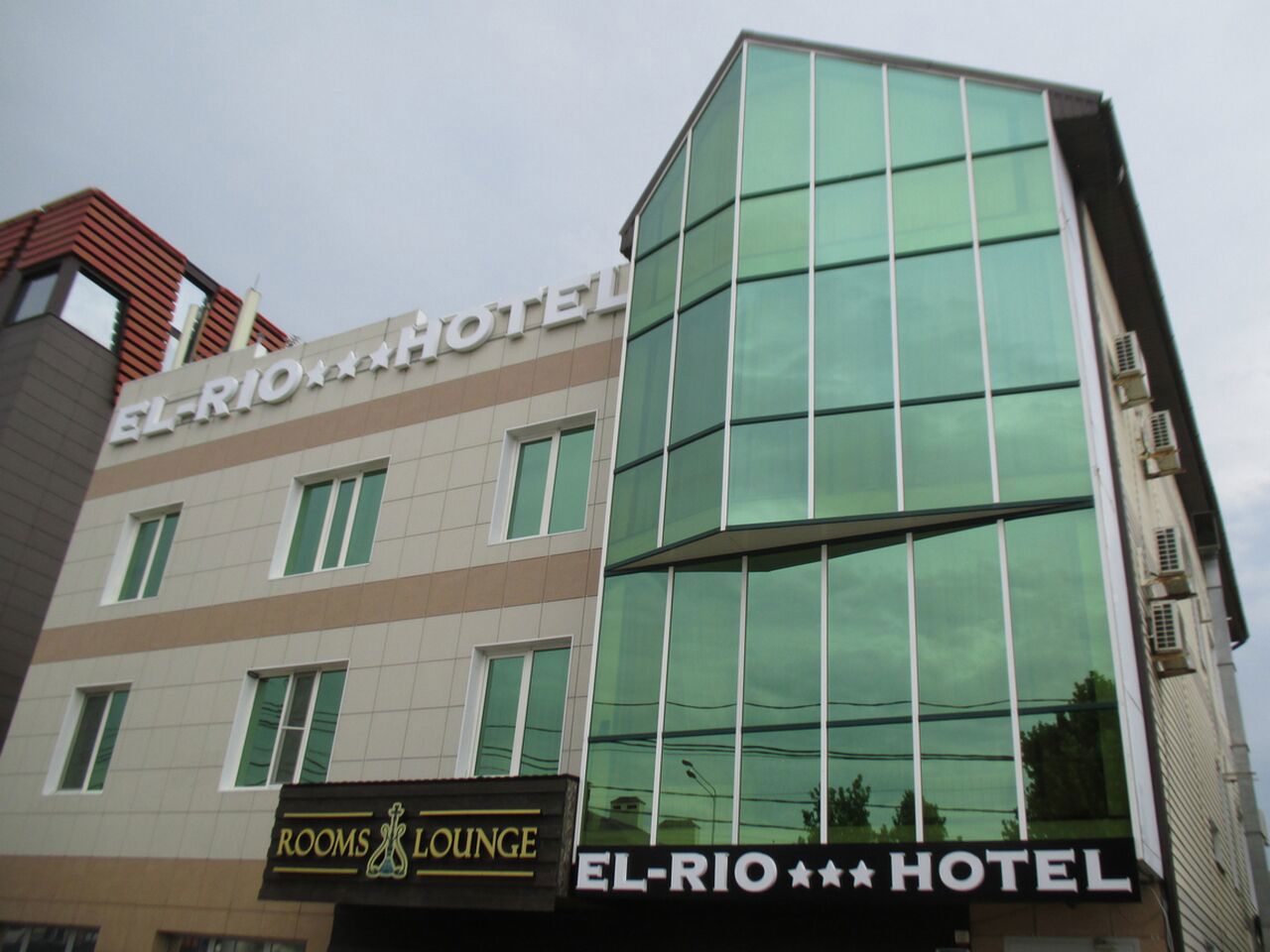 El Rio Luxury Hotel