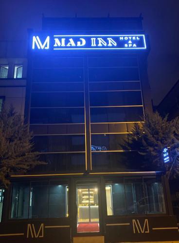 Mad Inn Hotel & Spa