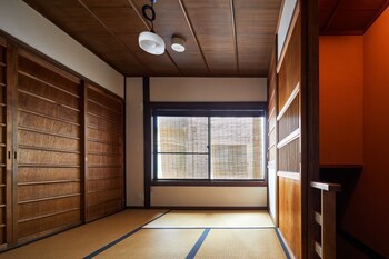 Yadoru Kyoto Hanare Mizunoe No Yado