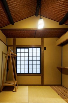 Yadoru Kyoto Hanare Mizunoe No Yado