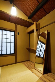 Yadoru Kyoto Hanare Mizunoe No Yado