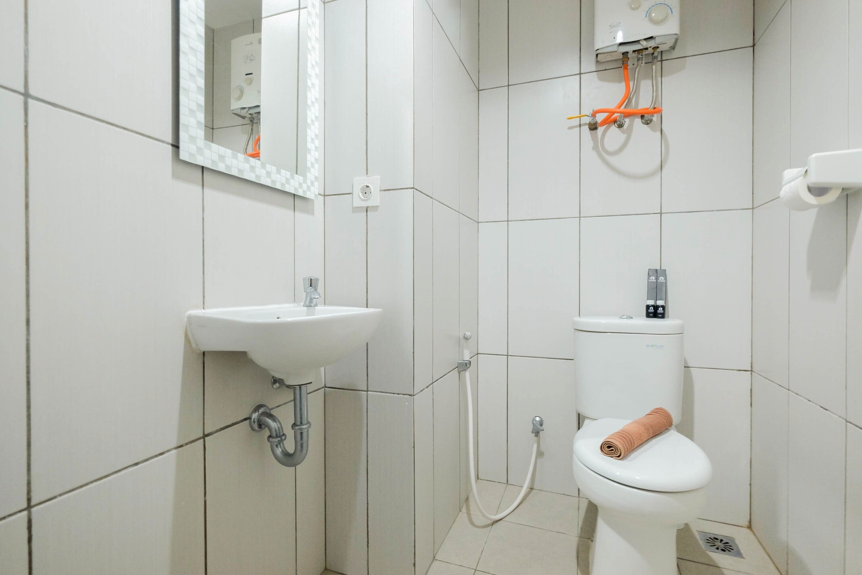 Best Location Studio Apartment @ Grand Kamala Lagoon