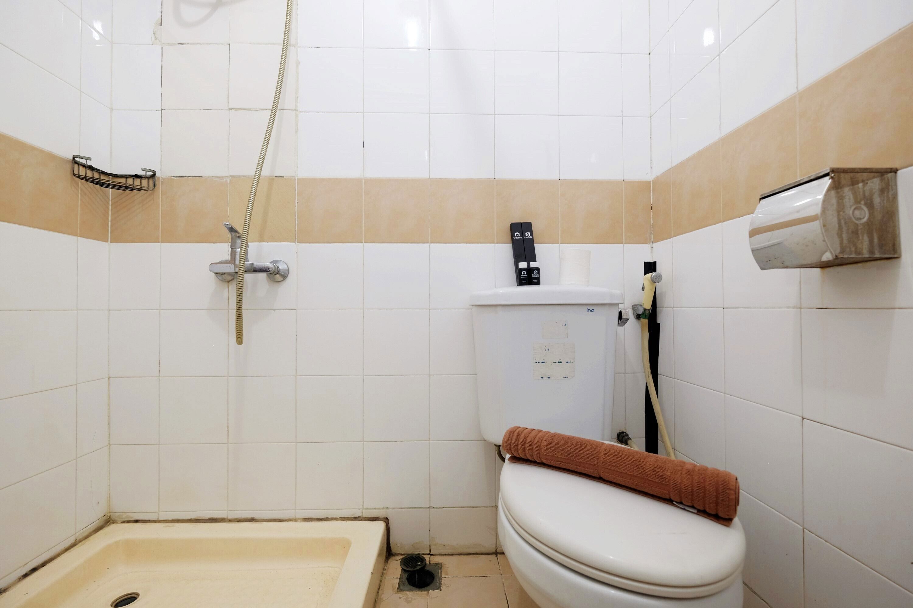 Elegant And Spacious 2Br Metropark Condominium Jababeka Apartment