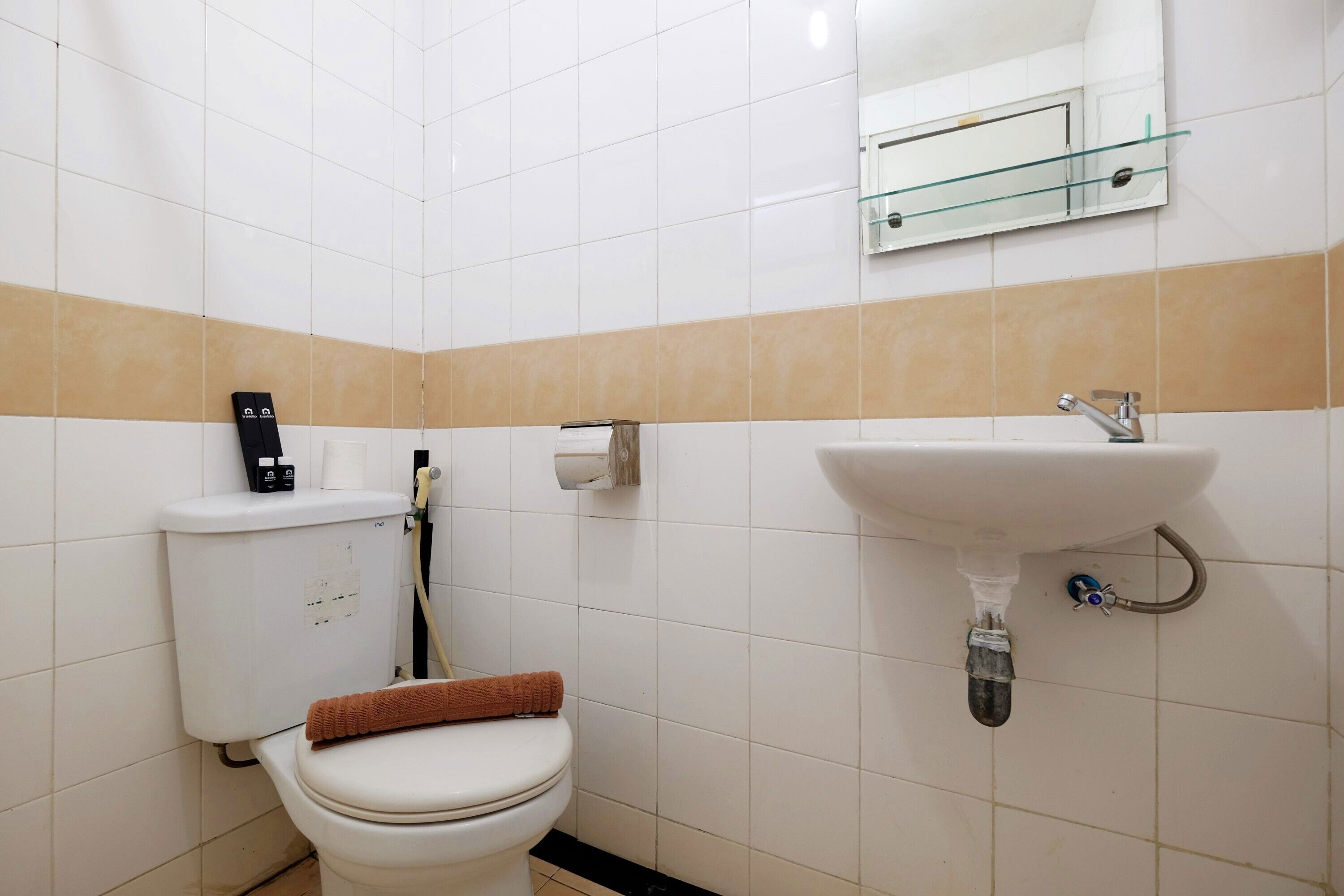 Elegant And Spacious 2Br Metropark Condominium Jababeka Apartment