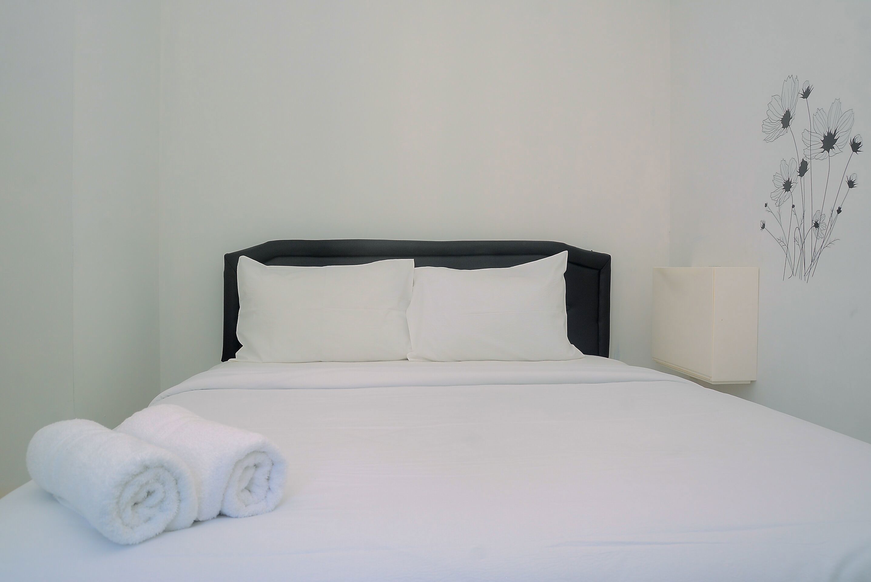 Cozy Living 2Br Apartment At Bassura City Near Mall