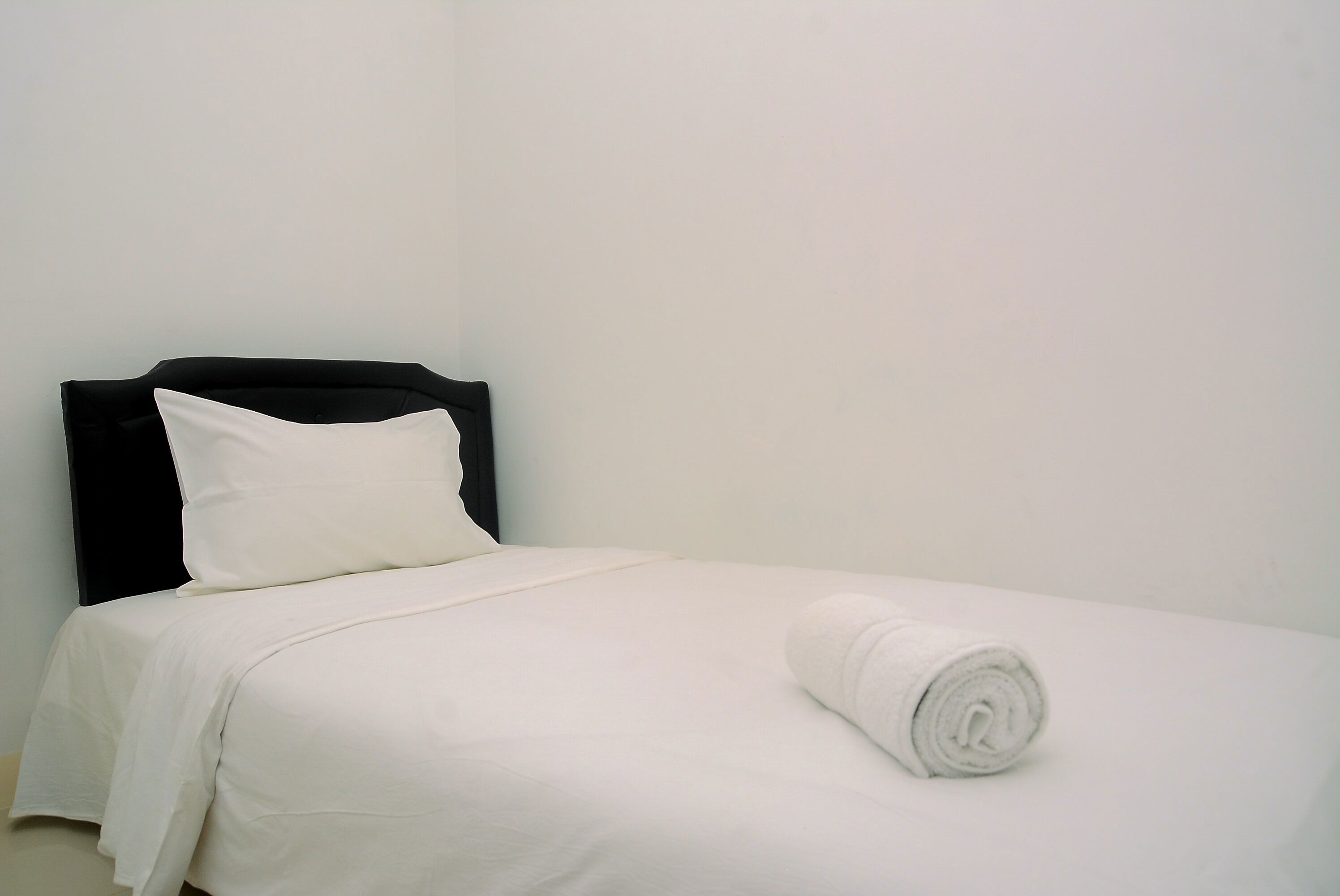 Cozy Living 2Br Apartment At Bassura City Near Mall