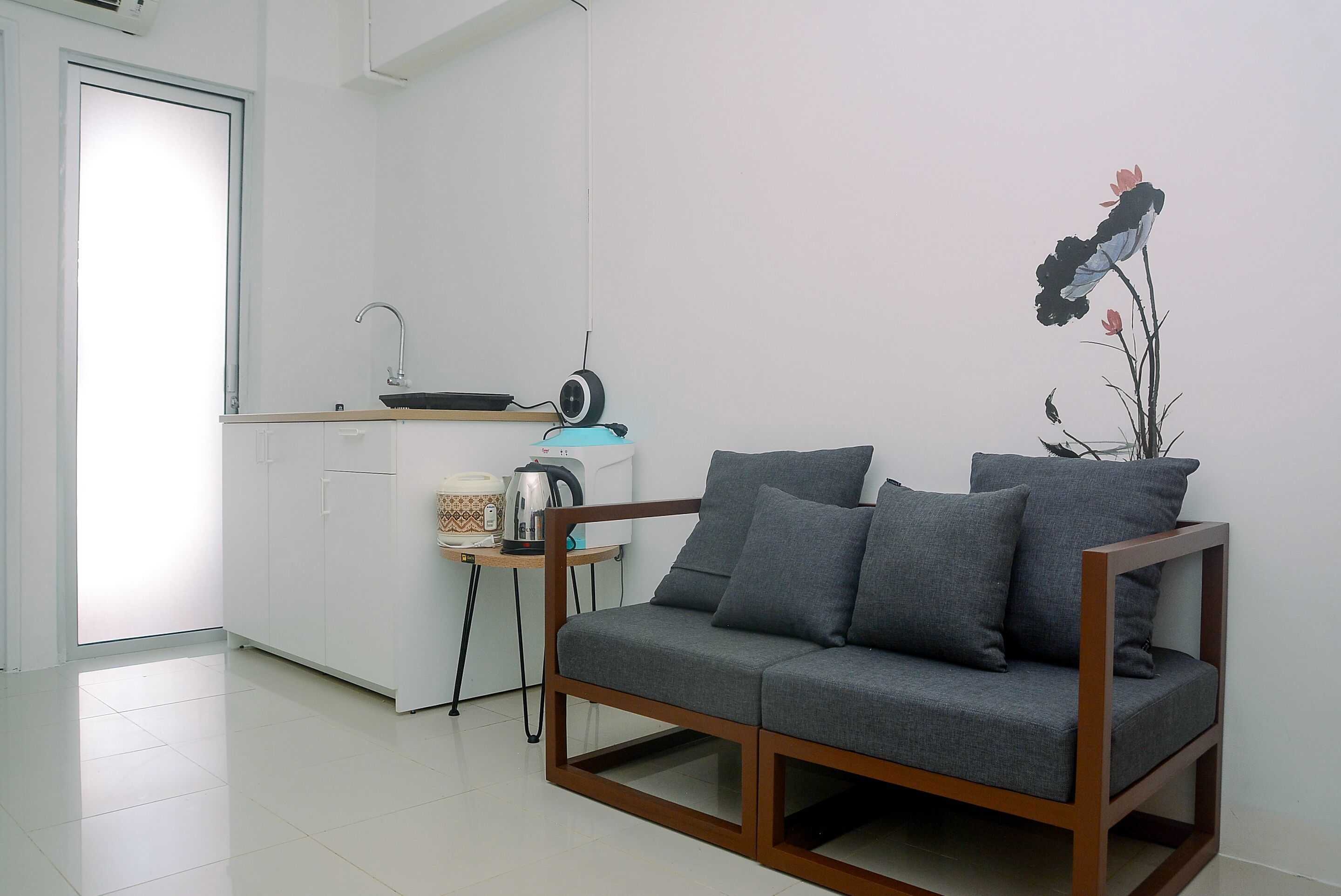 Cozy Living 2Br Apartment At Bassura City Near Mall