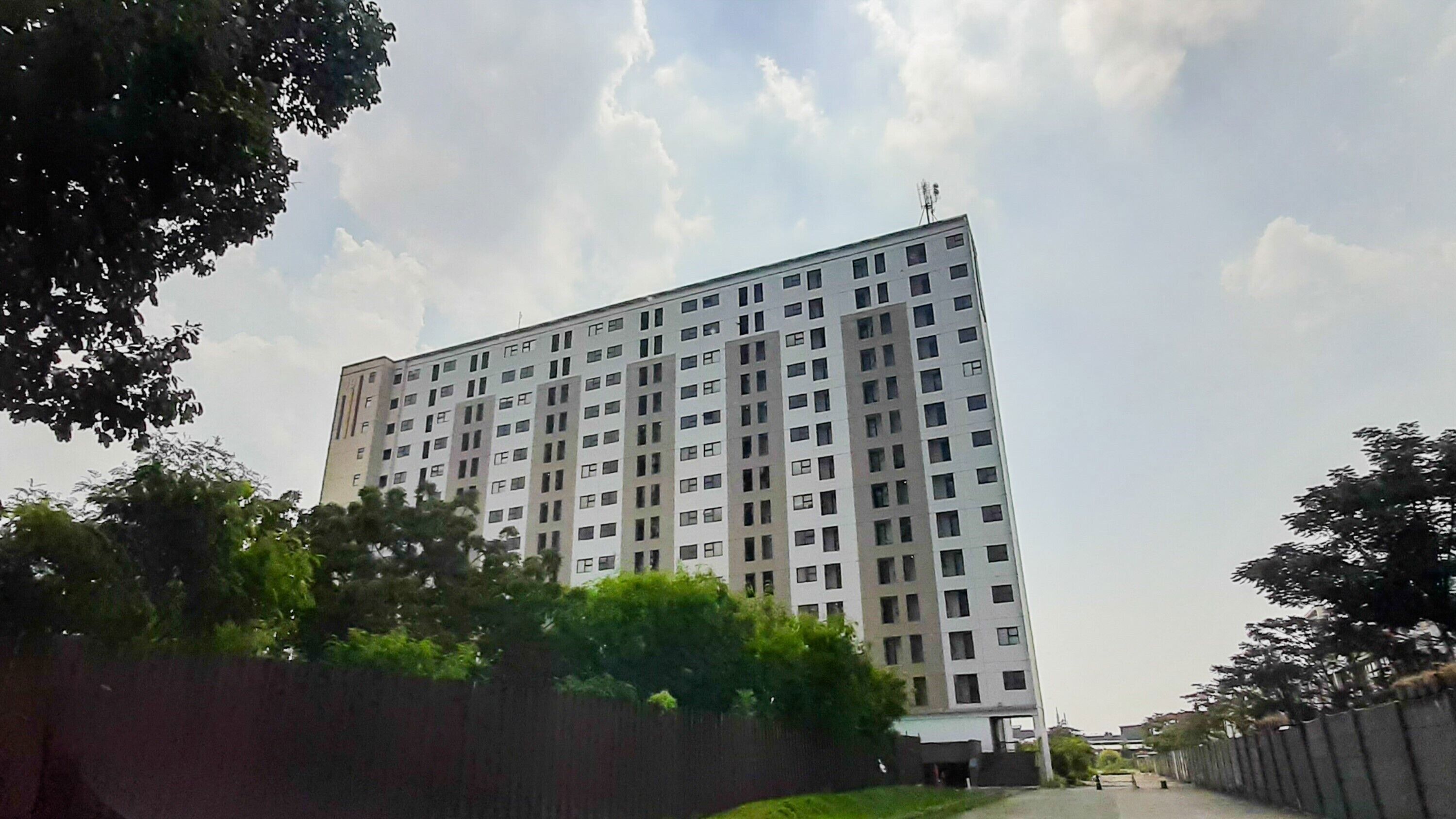 Cozy Stay @ Studio 19 Avenue Apartment