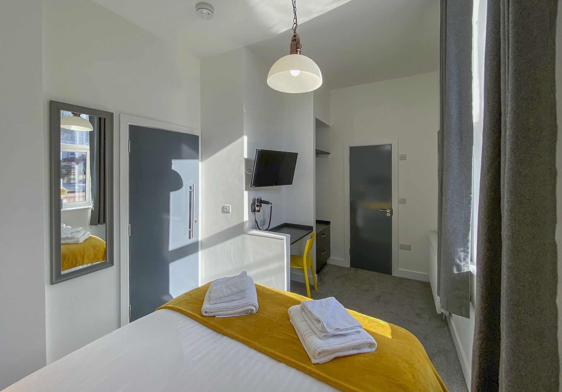 2 Bed- Victoria By Pureserviced