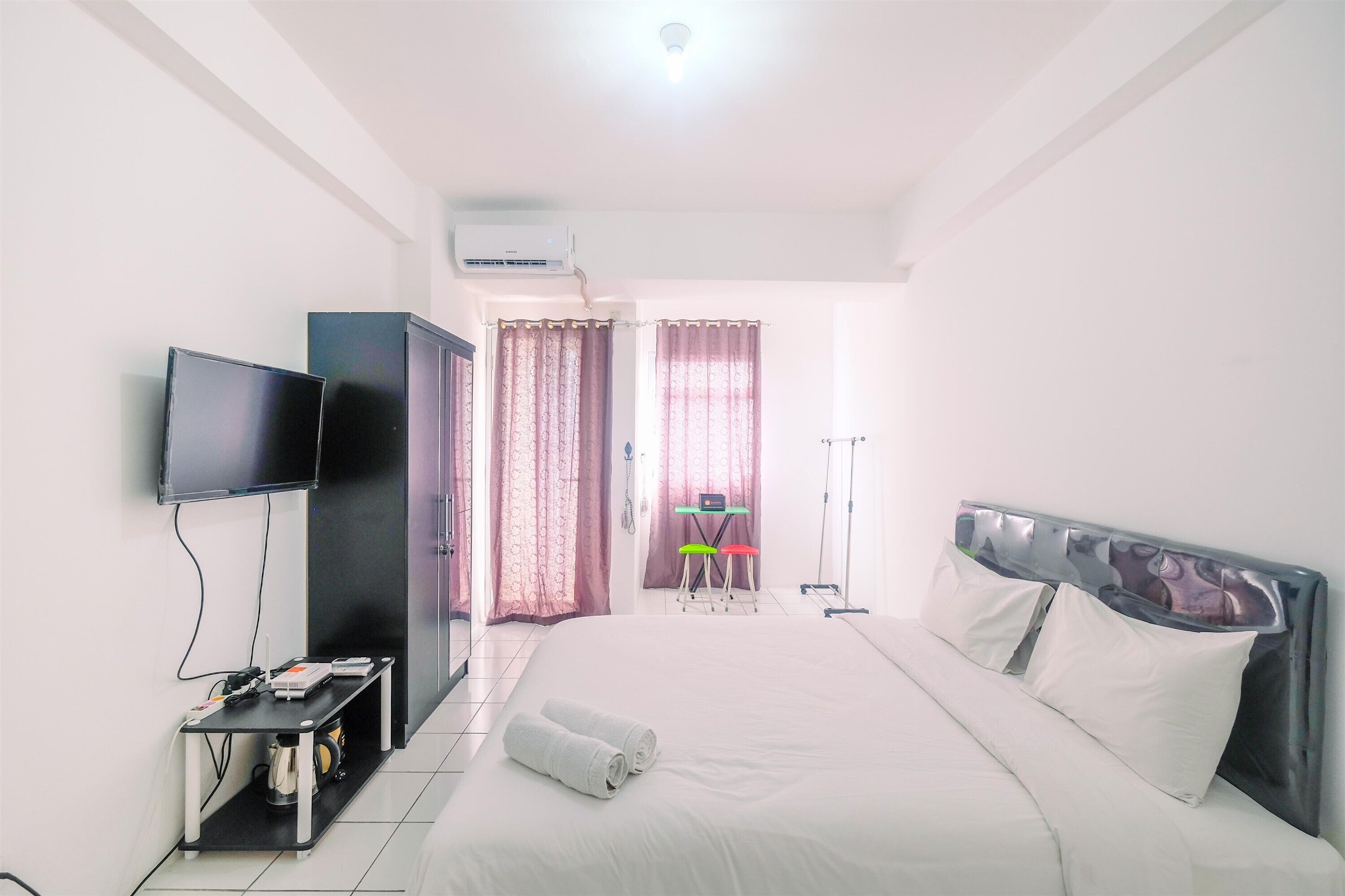 Beautiful Studio At Gunung Putri Square Apartment