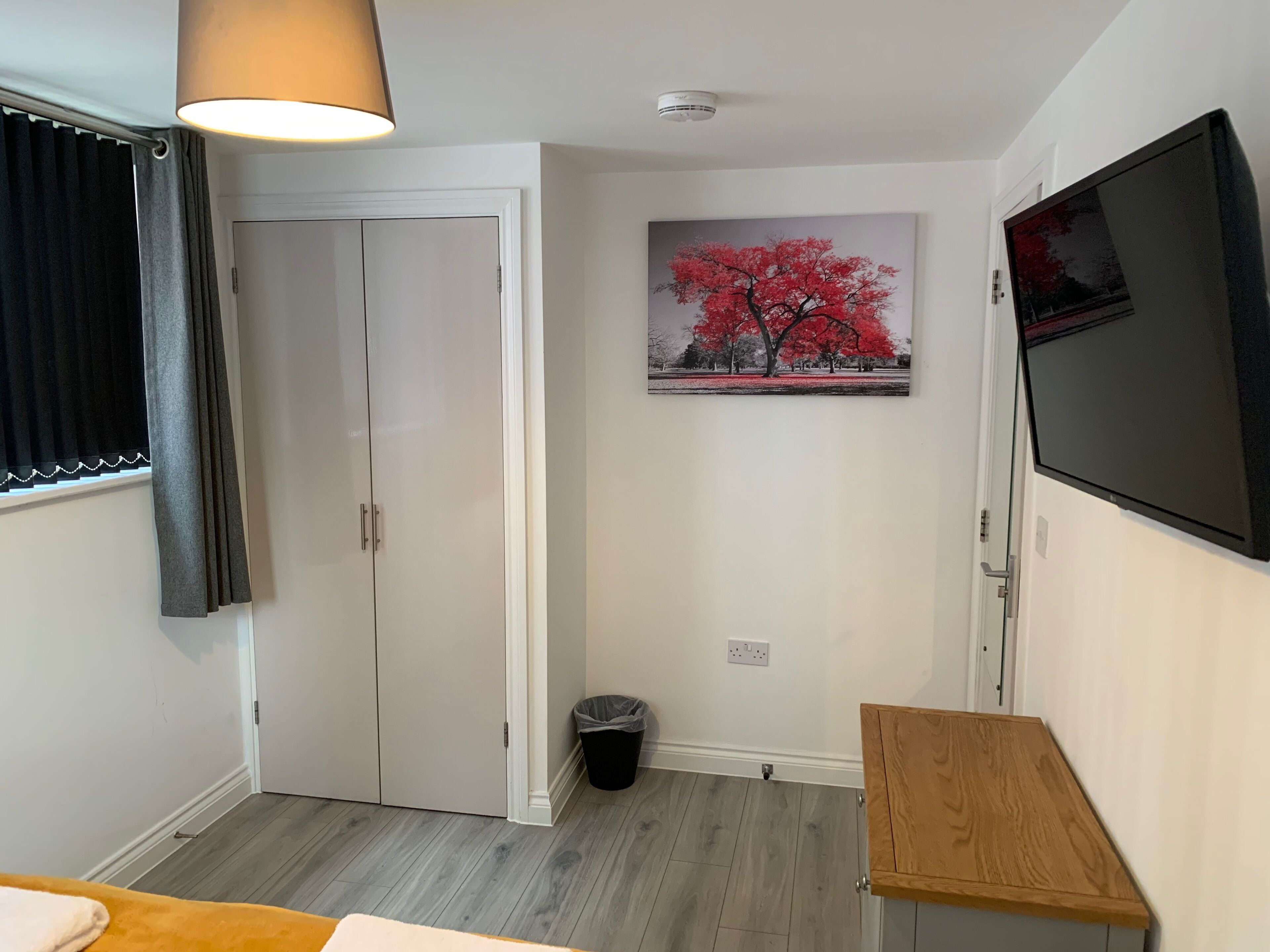 3 Bed Bungalow Waterloo By Pureserviced