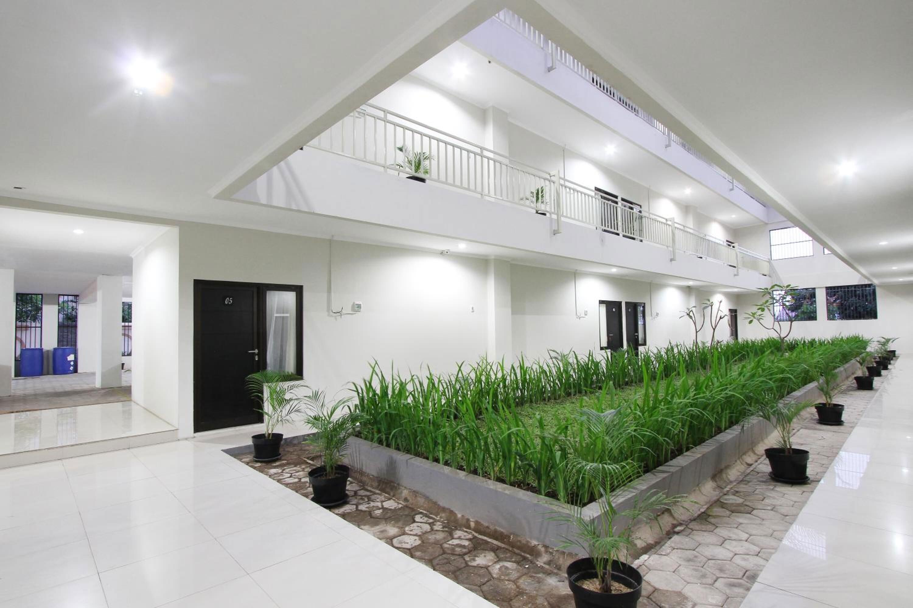 Dparagon Bukit Sari